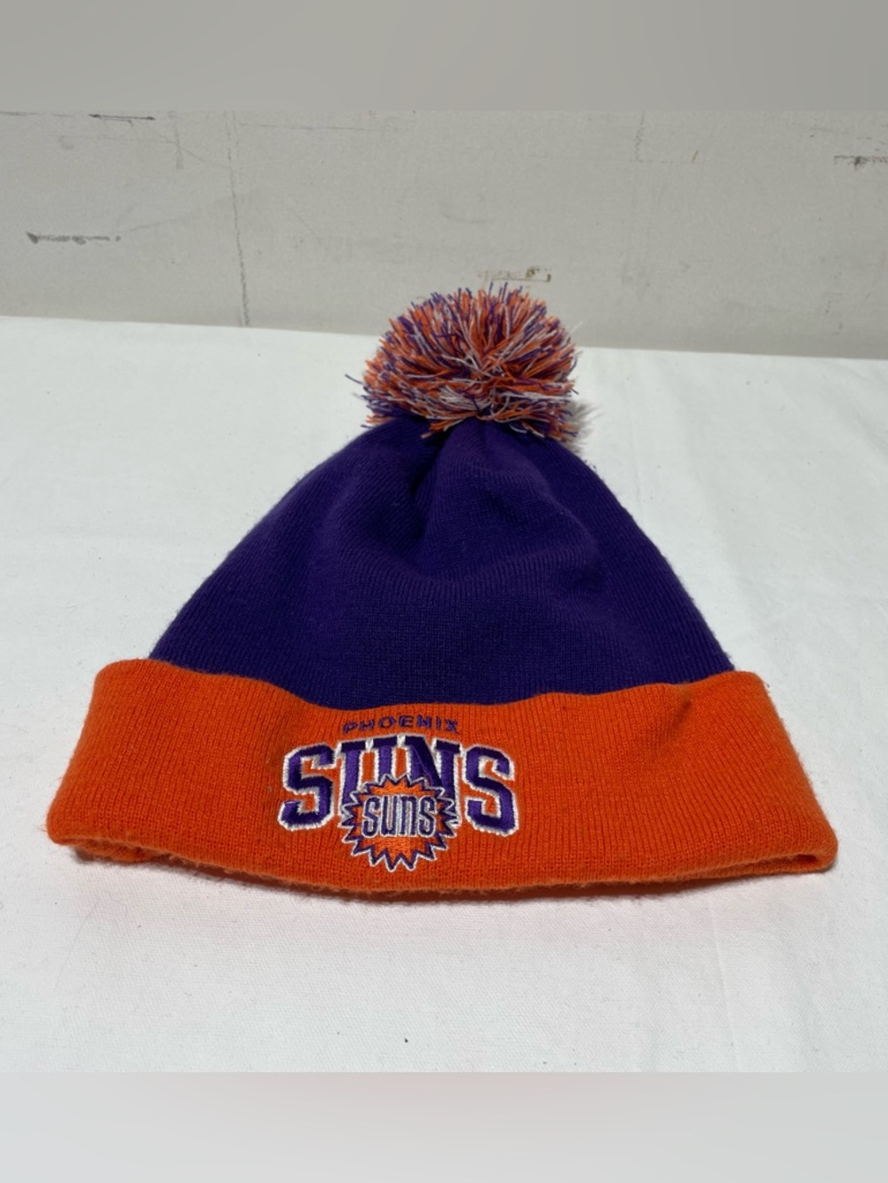 Phoenix Suns Basketball Beanie Hat Mitchell & Ness Pom Pom One Size